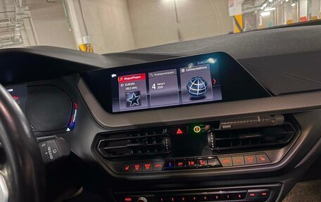 BMW 1 серия, 2020 год, 2 650 000 рублей, 8 фотография