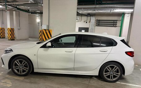 BMW 1 серия, 2020 год, 2 650 000 рублей, 10 фотография