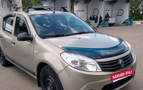 Renault Sandero I, 2010 год, 395 000 рублей, 2 фотография