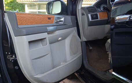 Chrysler Voyager IV, 2008 год, 1 500 000 рублей, 5 фотография