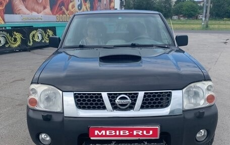 Nissan NP300, 2008 год, 650 000 рублей, 1 фотография