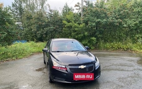 Chevrolet Cruze II, 2010 год, 550 000 рублей, 10 фотография
