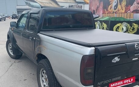 Nissan NP300, 2008 год, 650 000 рублей, 6 фотография