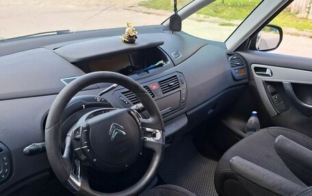 Citroen C4 Picasso II рестайлинг, 2011 год, 650 000 рублей, 4 фотография