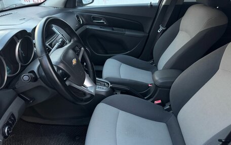 Chevrolet Cruze II, 2010 год, 620 000 рублей, 10 фотография
