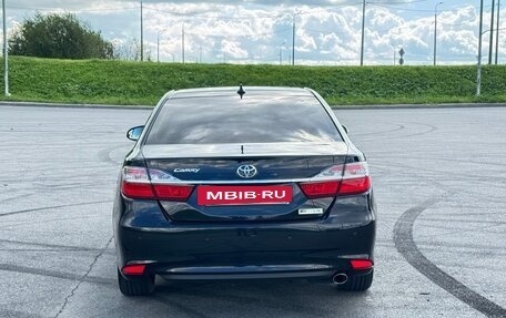 Toyota Camry, 2017 год, 2 200 000 рублей, 6 фотография