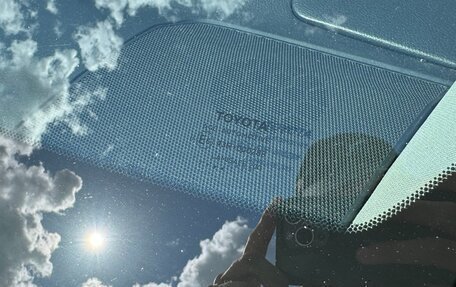 Toyota Camry, 2017 год, 2 200 000 рублей, 34 фотография
