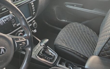 KIA Rio IV, 2018 год, 1 350 000 рублей, 12 фотография