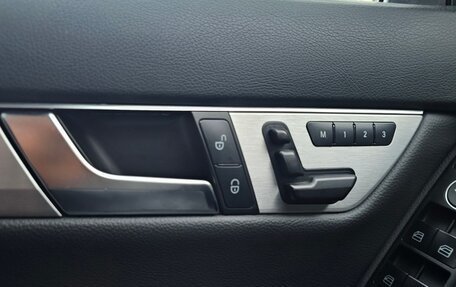 Mercedes-Benz C-Класс, 2012 год, 1 850 000 рублей, 29 фотография