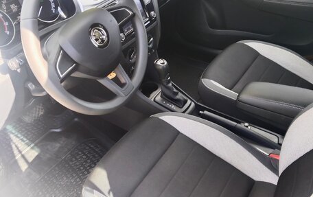 Skoda Rapid I, 2017 год, 1 450 000 рублей, 17 фотография