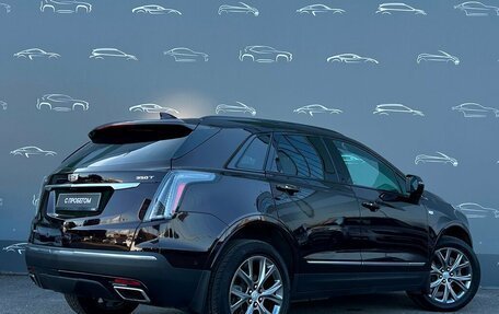 Cadillac XT5 I рестайлинг, 2021 год, 3 946 200 рублей, 2 фотография