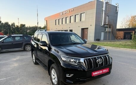 Toyota Land Cruiser Prado 150 рестайлинг 2, 2018 год, 4 900 000 рублей, 2 фотография