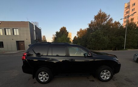 Toyota Land Cruiser Prado 150 рестайлинг 2, 2018 год, 4 900 000 рублей, 8 фотография
