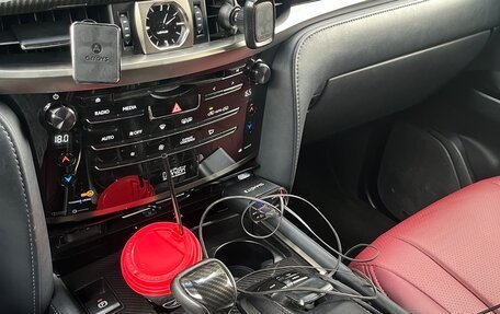 Lexus LX III, 2018 год, 8 200 000 рублей, 13 фотография