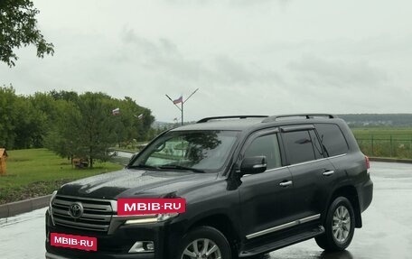 Toyota Land Cruiser 200, 2018 год, 6 500 000 рублей, 4 фотография