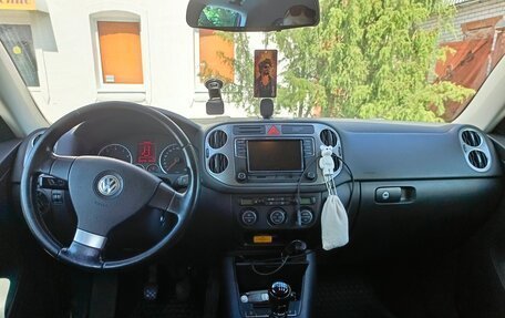 Volkswagen Tiguan I, 2008 год, 800 000 рублей, 6 фотография