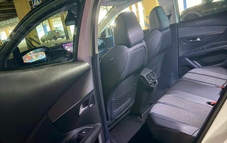Peugeot 3008 II, 2019 год, 2 100 000 рублей, 18 фотография