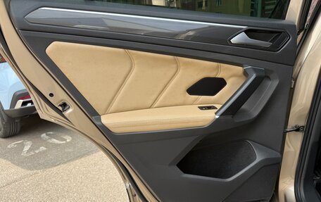 Volkswagen Tiguan II, 2017 год, 2 290 000 рублей, 21 фотография