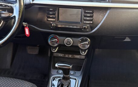 KIA Rio IV, 2018 год, 1 050 000 рублей, 14 фотография