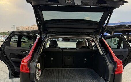 Volvo XC60 II, 2018 год, 3 100 000 рублей, 4 фотография