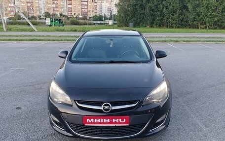 Opel Astra J, 2013 год, 730 000 рублей, 1 фотография