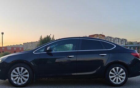 Opel Astra J, 2013 год, 730 000 рублей, 10 фотография