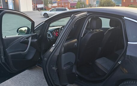 Opel Astra J, 2013 год, 730 000 рублей, 15 фотография