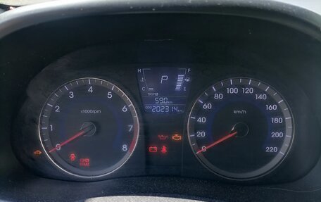 Hyundai Solaris II рестайлинг, 2012 год, 600 000 рублей, 7 фотография