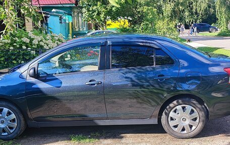 Toyota Yaris III рестайлинг, 2008 год, 500 000 рублей, 6 фотография