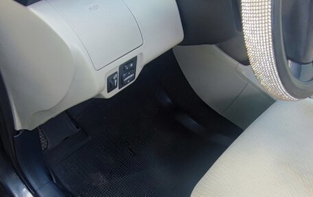 Toyota Yaris III рестайлинг, 2008 год, 500 000 рублей, 25 фотография