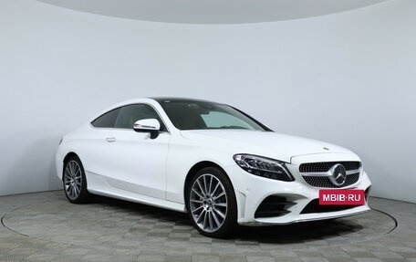 Mercedes-Benz C-Класс, 2019 год, 3 900 000 рублей, 3 фотография