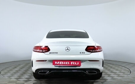 Mercedes-Benz C-Класс, 2019 год, 3 900 000 рублей, 7 фотография