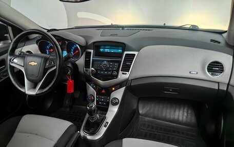 Chevrolet Cruze II, 2012 год, 688 000 рублей, 13 фотография