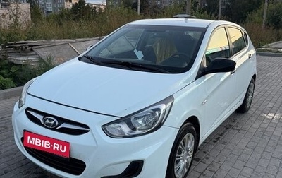 Hyundai Solaris II рестайлинг, 2013 год, 679 000 рублей, 1 фотография