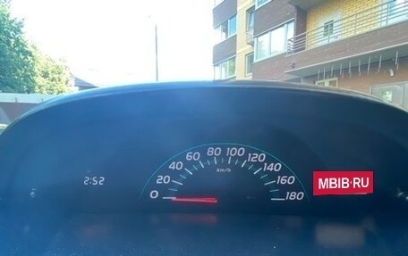 Toyota Vitz, 2005 год, 640 000 рублей, 4 фотография