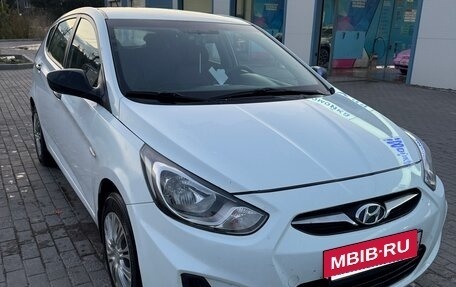 Hyundai Solaris II рестайлинг, 2013 год, 679 000 рублей, 2 фотография