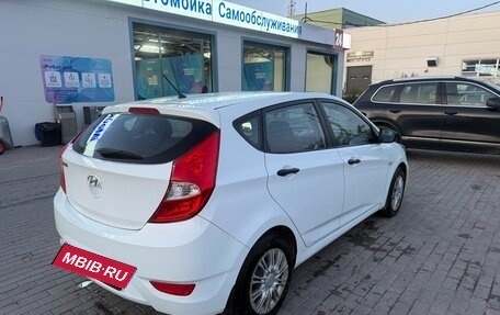 Hyundai Solaris II рестайлинг, 2013 год, 679 000 рублей, 3 фотография