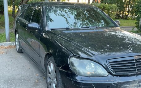 Mercedes-Benz S-Класс, 2002 год, 450 000 рублей, 1 фотография