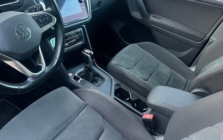 Volkswagen Tiguan II, 2021 год, 3 200 000 рублей, 13 фотография