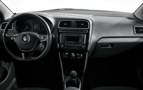 Volkswagen Polo VI (EU Market), 2017 год, 775 000 рублей, 15 фотография