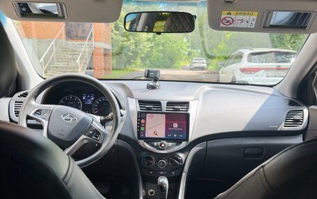 Hyundai Solaris II рестайлинг, 2015 год, 1 190 000 рублей, 11 фотография