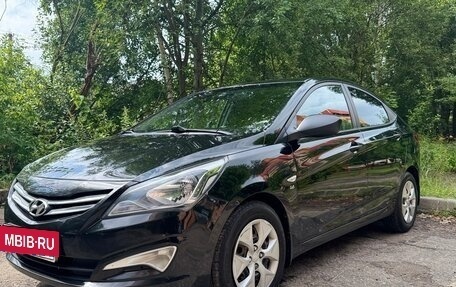 Hyundai Solaris II рестайлинг, 2015 год, 1 190 000 рублей, 2 фотография