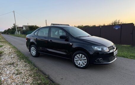 Volkswagen Polo VI (EU Market), 2012 год, 750 000 рублей, 2 фотография