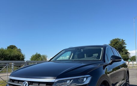 Volkswagen Touareg III, 2018 год, 3 900 000 рублей, 3 фотография