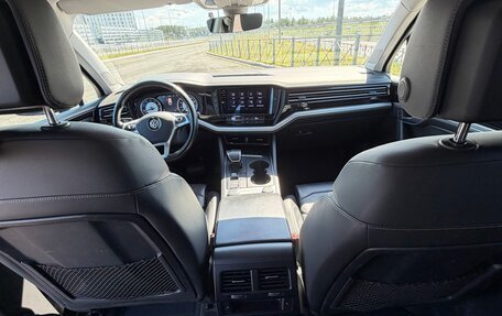 Volkswagen Touareg III, 2018 год, 3 900 000 рублей, 27 фотография