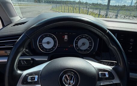 Volkswagen Touareg III, 2018 год, 3 900 000 рублей, 22 фотография