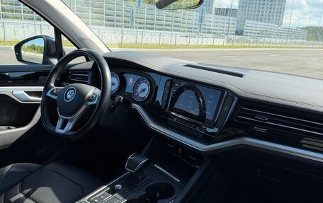 Volkswagen Touareg III, 2018 год, 3 900 000 рублей, 34 фотография