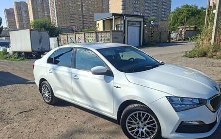 Skoda Rapid II, 2022 год, 1 550 000 рублей, 2 фотография