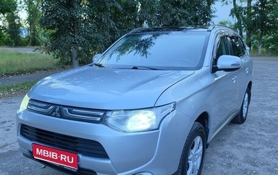 Mitsubishi Outlander III рестайлинг 3, 2013 год, 1 200 000 рублей, 1 фотография