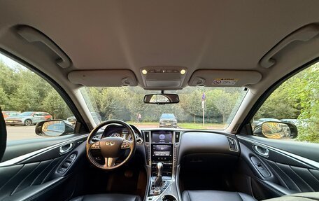 Infiniti Q50 I рестайлинг, 2016 год, 2 600 000 рублей, 26 фотография